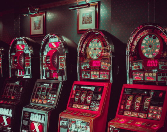 gray-and-red arcade machines