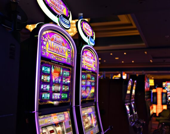 สูตรสล็อตแมชชีน 3 วิธีง่ายๆ ในการสร้างรายได้จากเครื่องสล็อต!