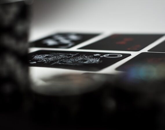 สอนวิธีการเล่นไพ่แคงง่ายๆ แชร์เทคนิคที่เข้าใจง่าย เล่นยังไงให้ชนะ 3 วิธีเล่นไพ่แคง