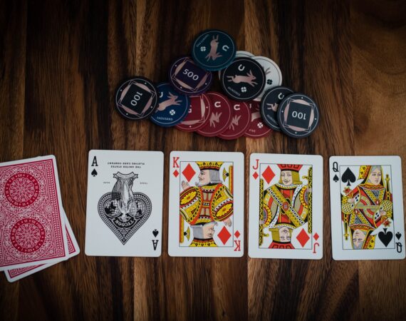 เทคนิคการเล่น ไพ่แคง ให้ชนะ(เหนือกว่า) 4 ไพ่แคง